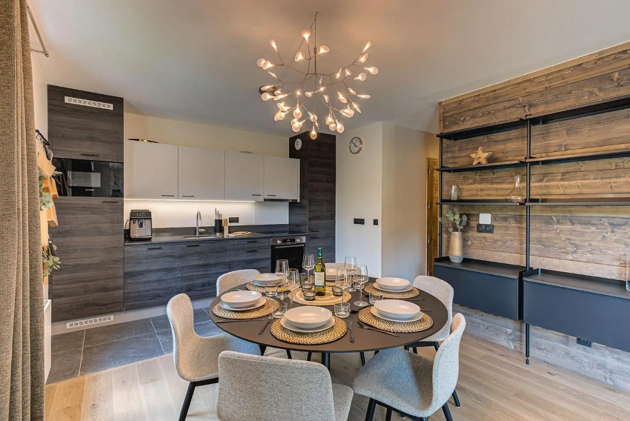 White Pearl A05 Modern Apartment Chamonix Alpes Travel Sleeps 4 To 6