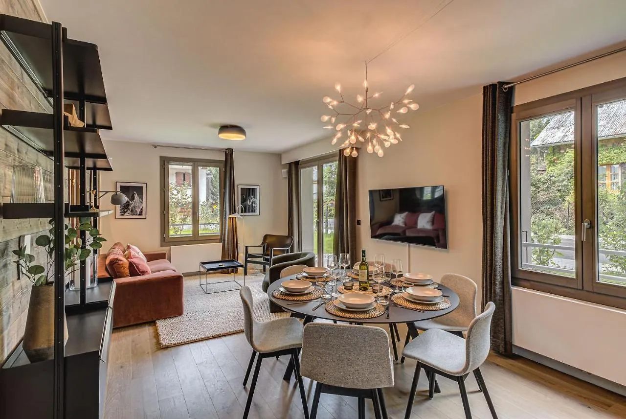 White Pearl A05 Modern Apartment Chamonix Alpes Travel Sleeps 4 To 6 0*,