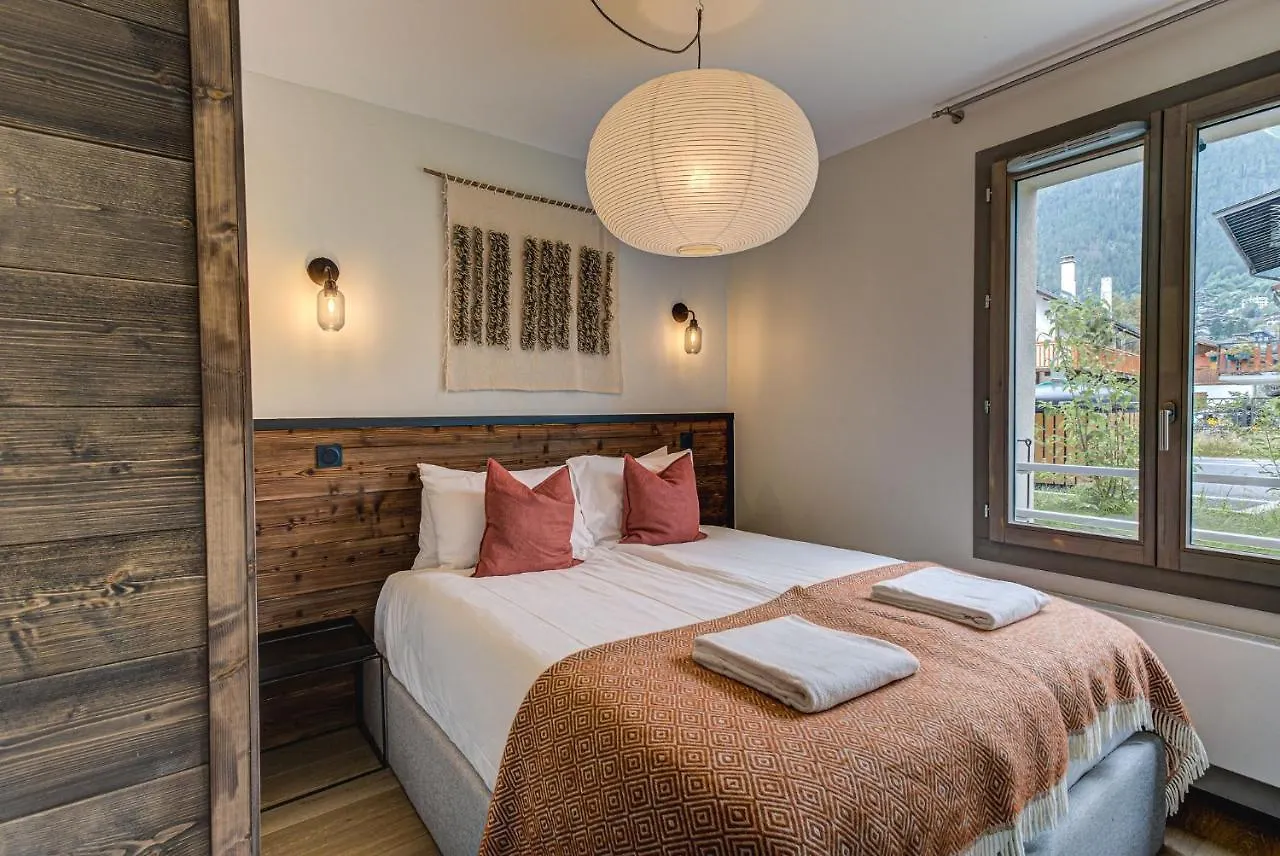 White Pearl A05 Modern Apartment Chamonix Alpes Travel Sleeps 4 To 6